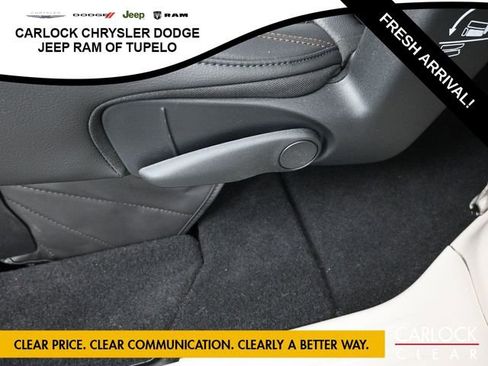 Used 2020 Chrysler Pacifica Touring-L Plus w/ Advanced Safetytec Group image 27