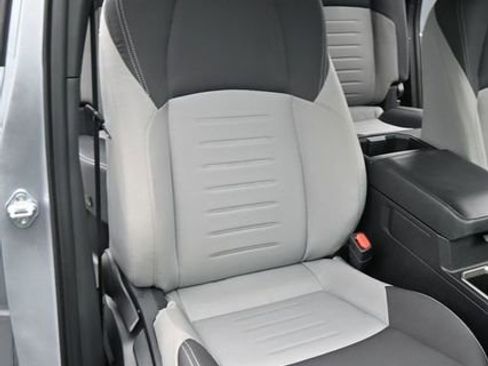 Used 2025 Toyota Tacoma TRD Off-Road image 15