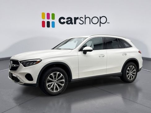 Used 2024 Mercedes-Benz GLC 300 4MATIC image 1