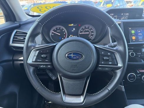 Used 2023 Subaru Forester Premium image 44