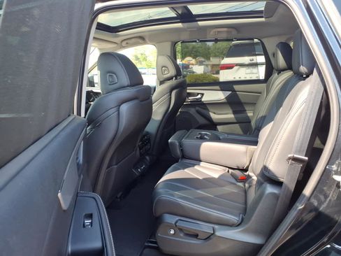 Certified 2024 Acura MDX SH-AWD w/ Technology Package image 22