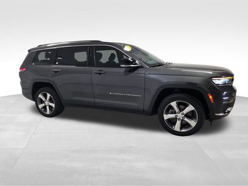 Used 2022 Jeep Grand Cherokee L Limited image 3