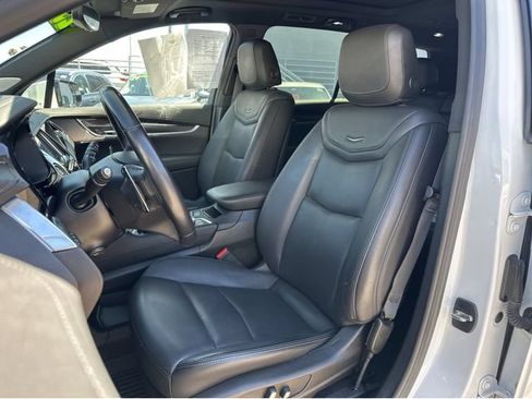 Certified 2023 Cadillac XT6 Sport w/ Technology Package AWD/4WD image 27