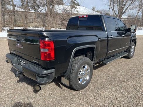 Used 2018 GMC Sierra 3500 Denali image 7
