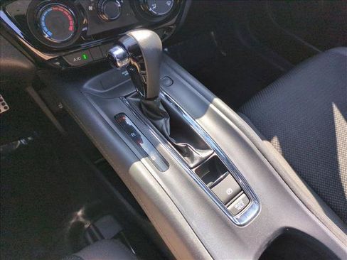 Used 2021 Honda HR-V Sport image 12