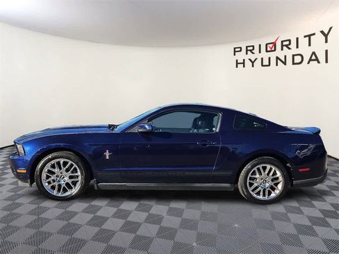 Used 2012 Ford Mustang Premium image 7