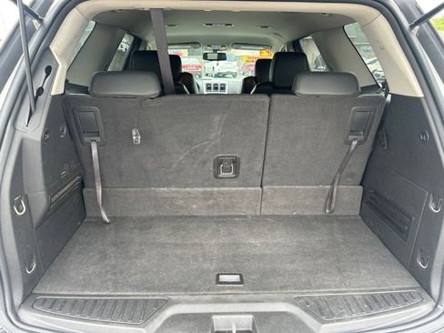 Used 2012 GMC Acadia SLT FWD image 12