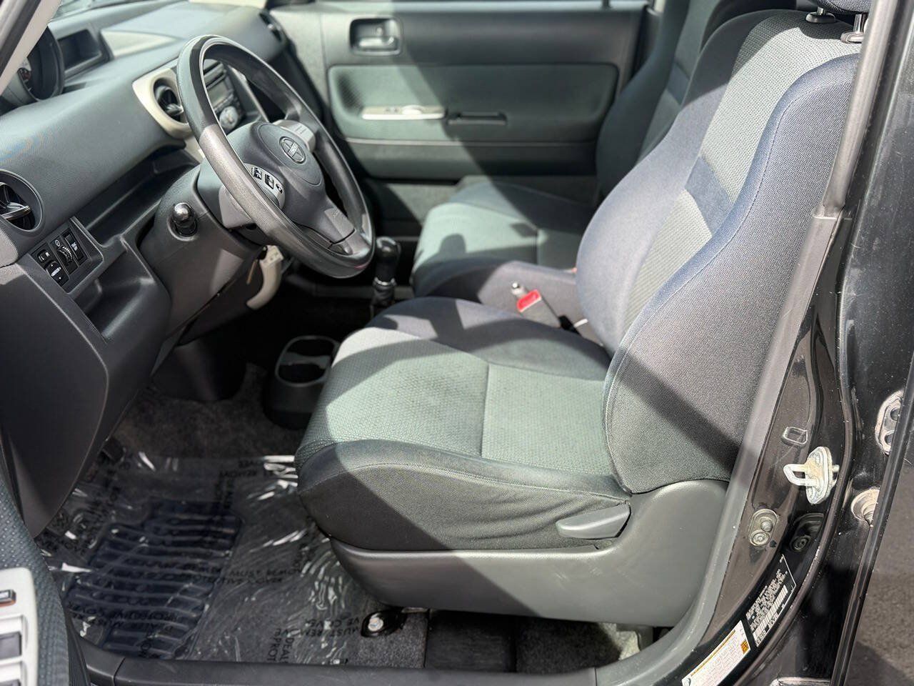 Used 2006 Scion xB FWD image 78