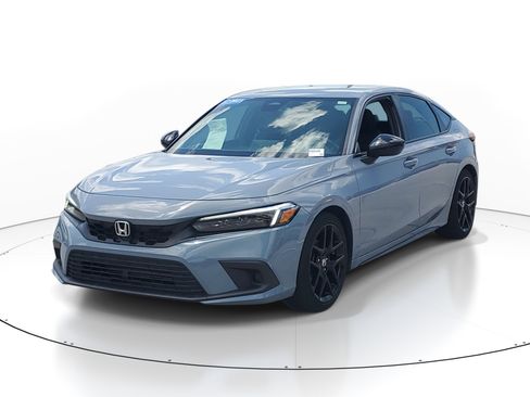 Used 2023 Honda Civic Sport image 3