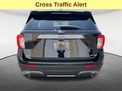 Used 2023 Ford Explorer XLT w/ Equipment Group 202A image 12