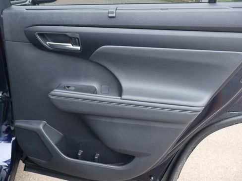 New 2026 Toyota Highlander XSE image 30