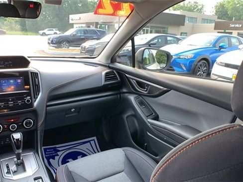 Used 2022 Subaru Crosstrek 2.0i Premium image 22