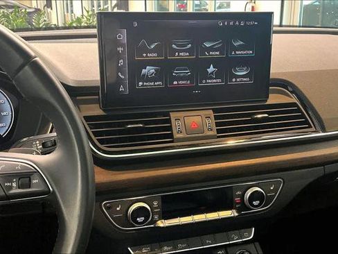 Used 2023 Audi Q5 2.0T Premium Plus AWD/4WD image 7
