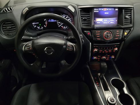 Used 2017 Nissan Pathfinder S AWD/4WD image 22
