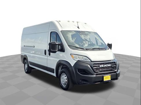 Used 2023 RAM ProMaster 2500 image 3