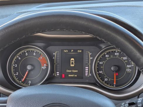 Used 2016 Jeep Cherokee Latitude w/ Cold Weather Group image 24