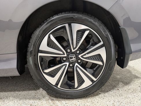 Used 2017 Honda Civic EX-T image 10