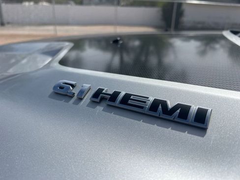 Used 2009 Dodge Challenger SRT8 w/ SRT Option Group II image 11