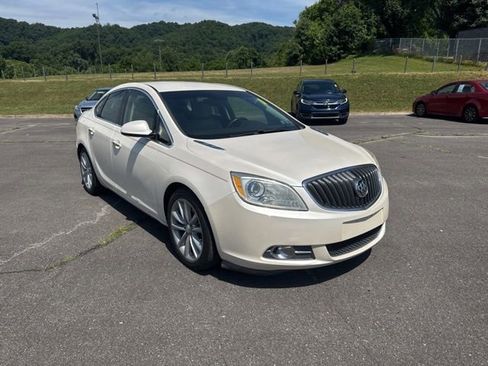 Used 2012 Buick Verano FWD image 2