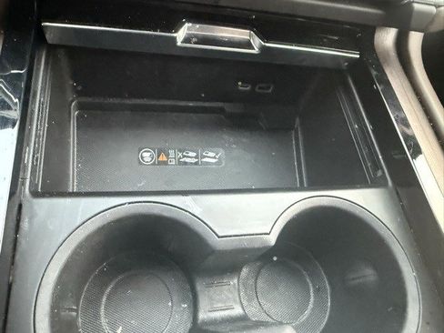 Used 2025 GMC Yukon Denali Ultimate image 21