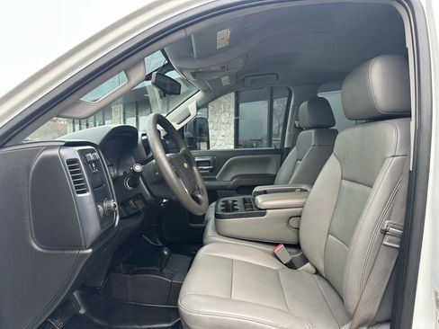 Used 2016 Chevrolet Silverado 2500 W/T image 2