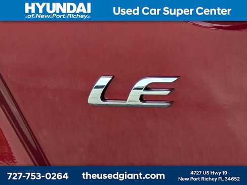Used 2025 Toyota Corolla LE FWD image 12