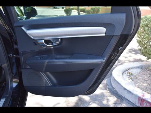 Used 2017 Volvo S90 T5 Momentum w/ Vision Package FWD image 27