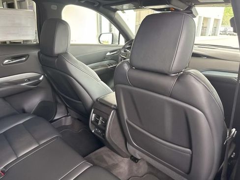 Used 2023 Cadillac XT4 Premium Luxury w/ Technology Package AWD/4WD image 24