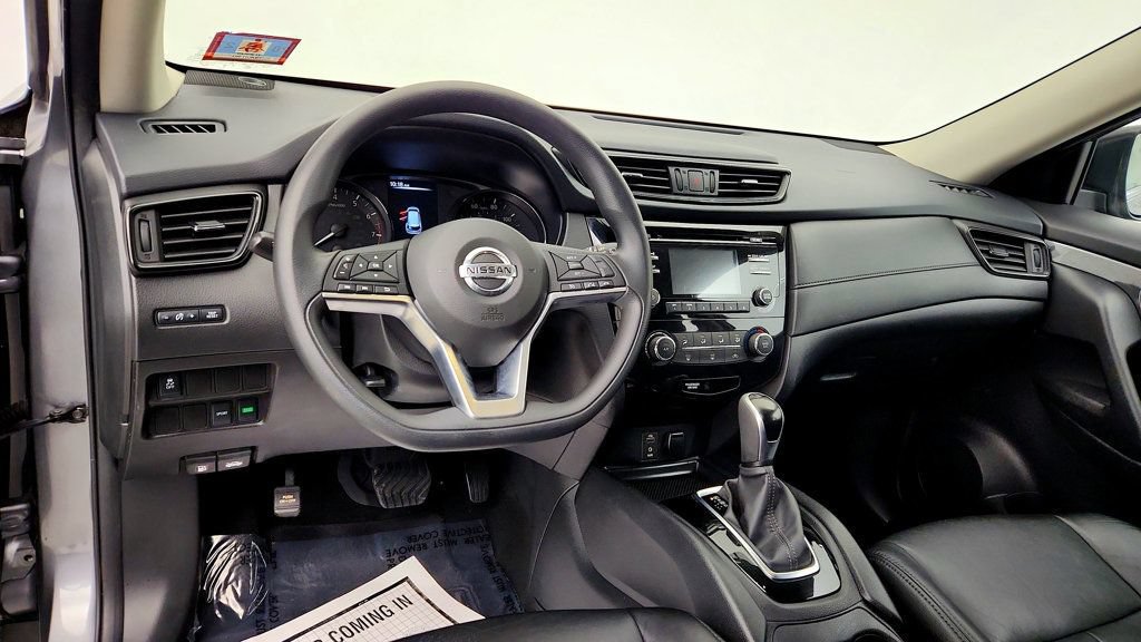 Used 2017 Nissan Rogue S FWD image 12