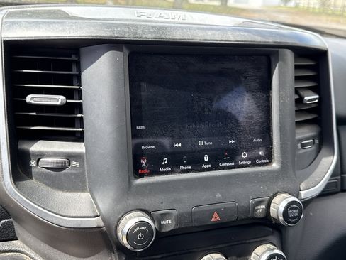 Used 2020 RAM 1500 Big Horn RWD image 12