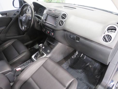 Used 2015 Volkswagen Tiguan SE FWD image 7
