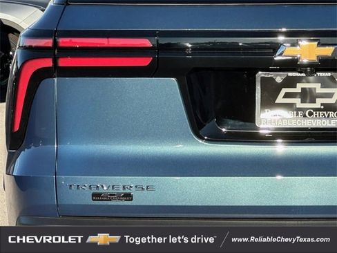 New 2026 Chevrolet Traverse LT w/ Driver Confidence Package image 5