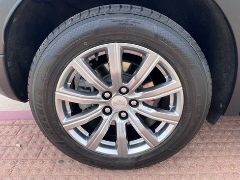 Used 2019 Cadillac XT4 Premium Luxury AWD/4WD image 12
