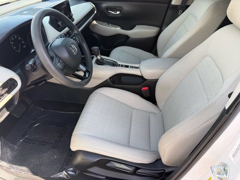 Certified 2024 Honda HR-V LX image 13