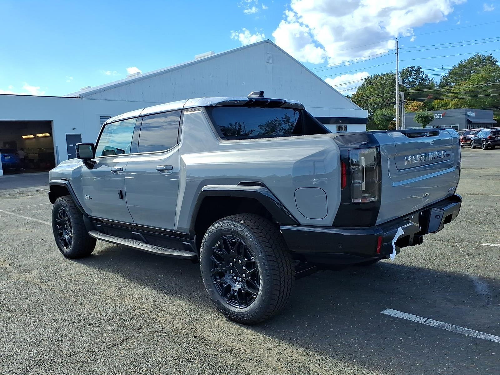New 2026 GMC Hummer EV 4x4 Crew Cab image 4
