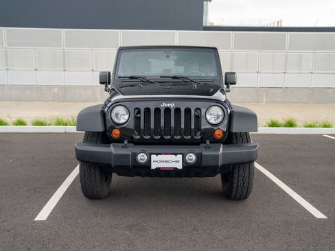 Used 2010 Jeep Wrangler Rubicon w/ PWR Convenience Group AWD/4WD image 6