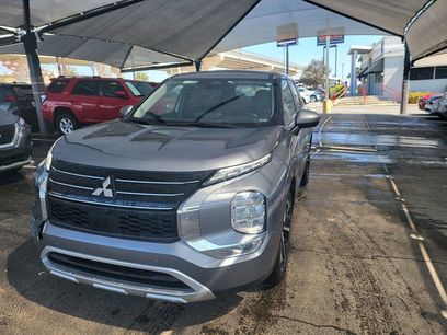Used 2024 Mitsubishi Outlander SE