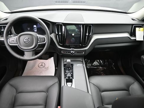 New 2025 Volvo XC60 B5 Core w/ Protection Package Premier image 20