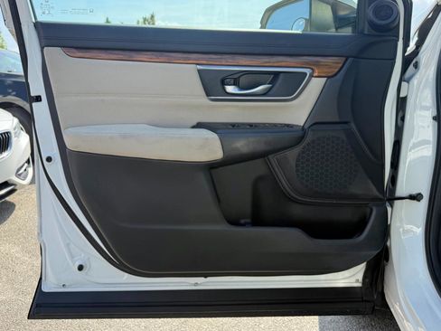 Used 2017 Honda CR-V EX image 19