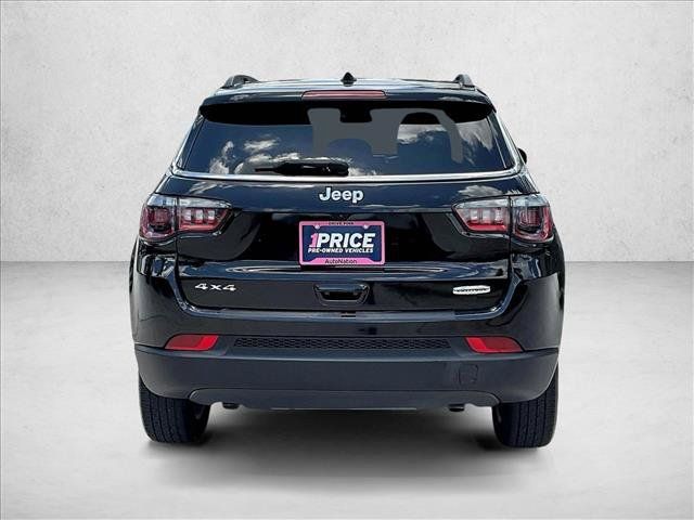 Used 2023 Jeep Compass Latitude AWD/4WD image 4
