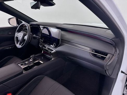Used 2025 Lexus RX 500h F Sport w/ Convenience Package image 29