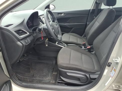 Used 2019 Hyundai Accent SE FWD image 18