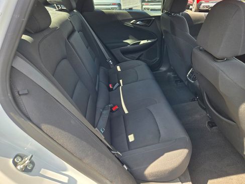 Certified 2025 Chevrolet Malibu LT FWD image 11