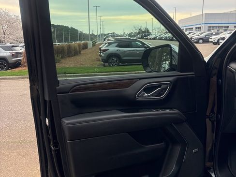 Used 2023 Chevrolet Tahoe Premier image 15