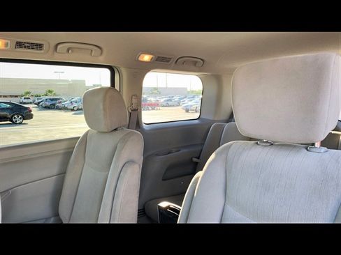 Used 2016 Nissan Quest SV FWD image 11
