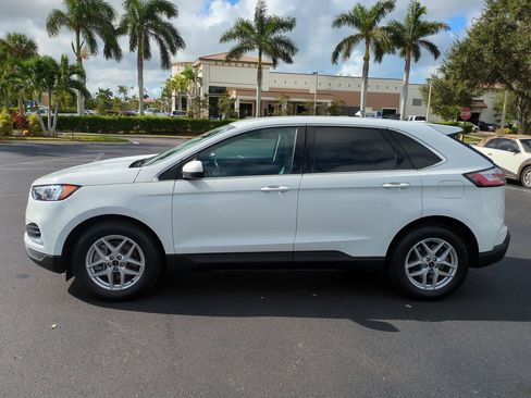 Certified 2023 Ford Edge SEL image 7