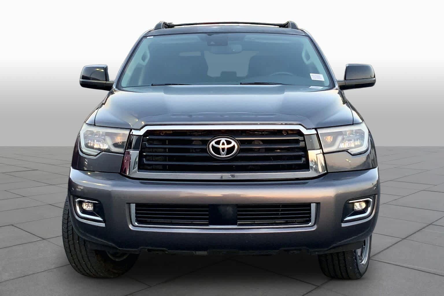 Used 2019 Toyota Sequoia TRD Sport w/ TRD Sport Premium Package AWD/4WD image 4