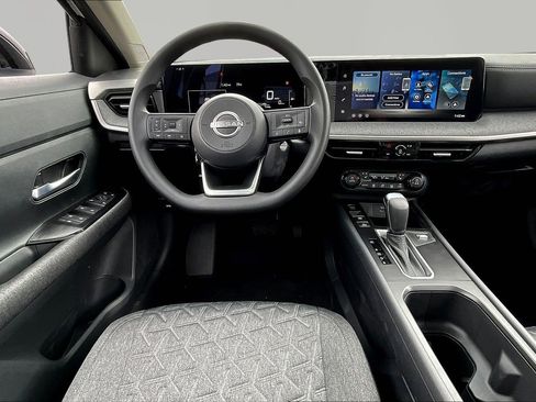 New 2026 Nissan Kicks SV AWD/4WD image 9
