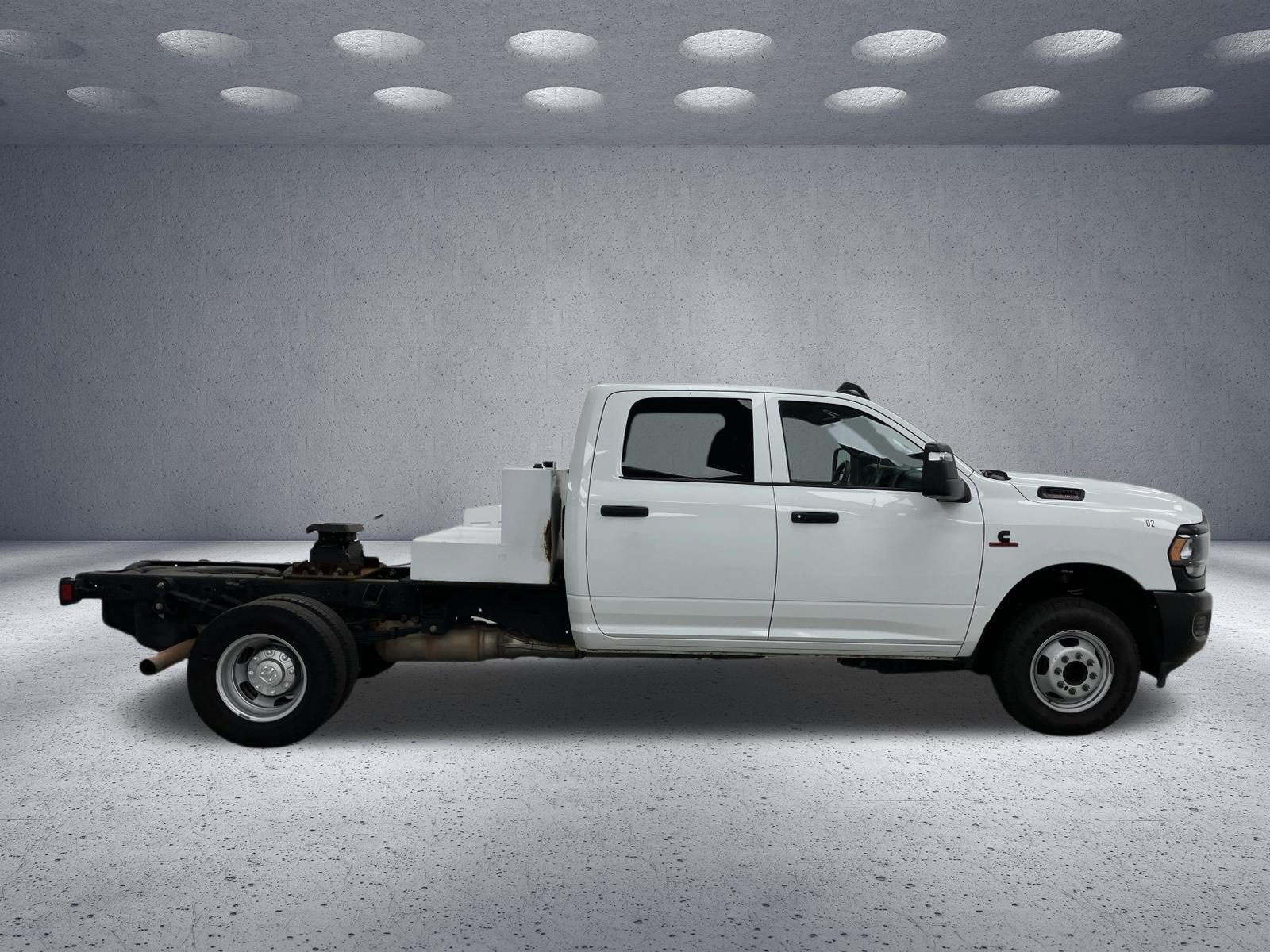 Used 2024 RAM 3500 Tradesman AWD/4WD image 6