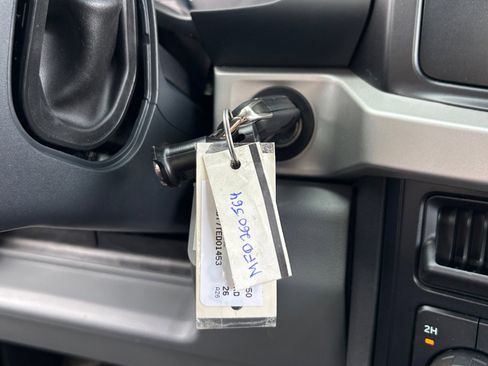 New 2026 Ford F250 XL w/ 360-Degree Camera Package image 29